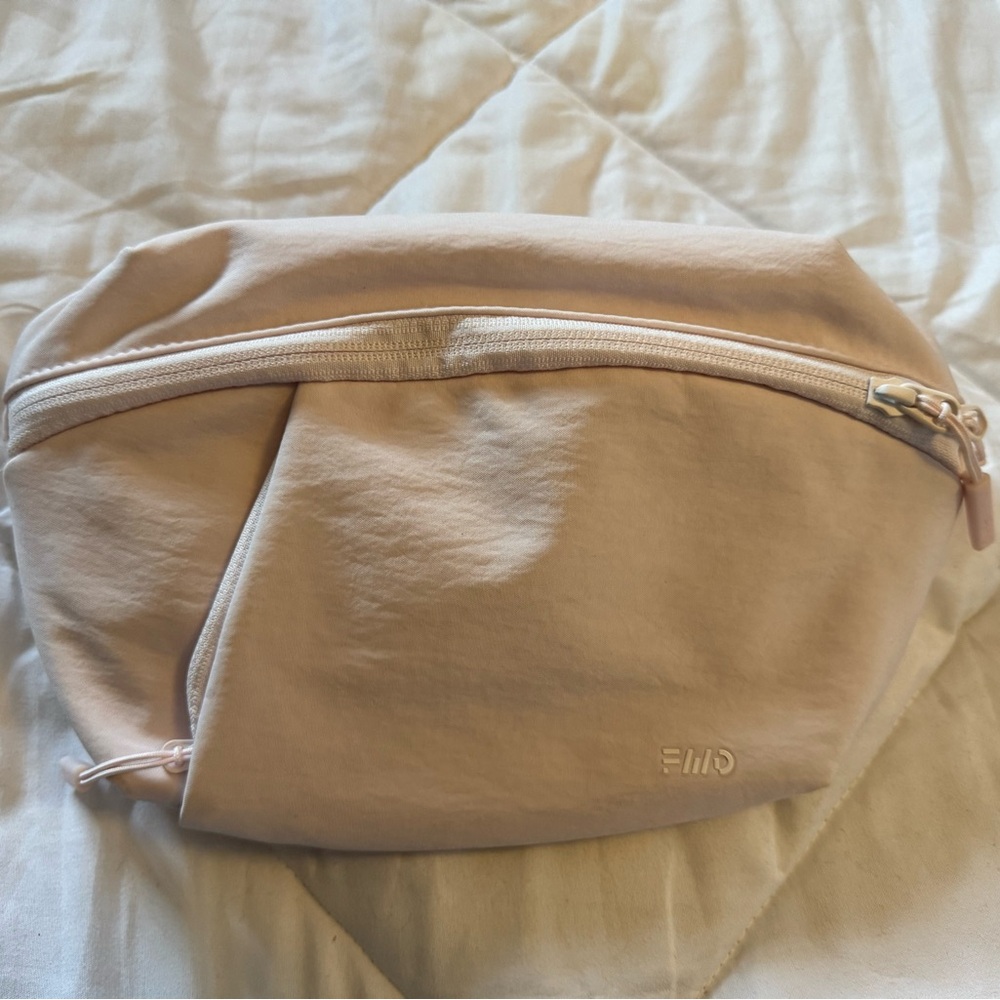 FWD On The Go Hip Pack